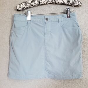 Eddie Bauer skort size P2 colora sage green